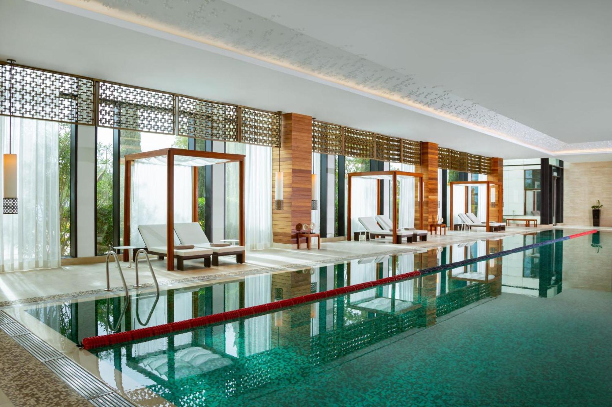 บาคู แมริออท โฮเทล บูเลอวาร์ด Hotel บากู ภายนอก รูปภาพ The swimming pool at the hotel