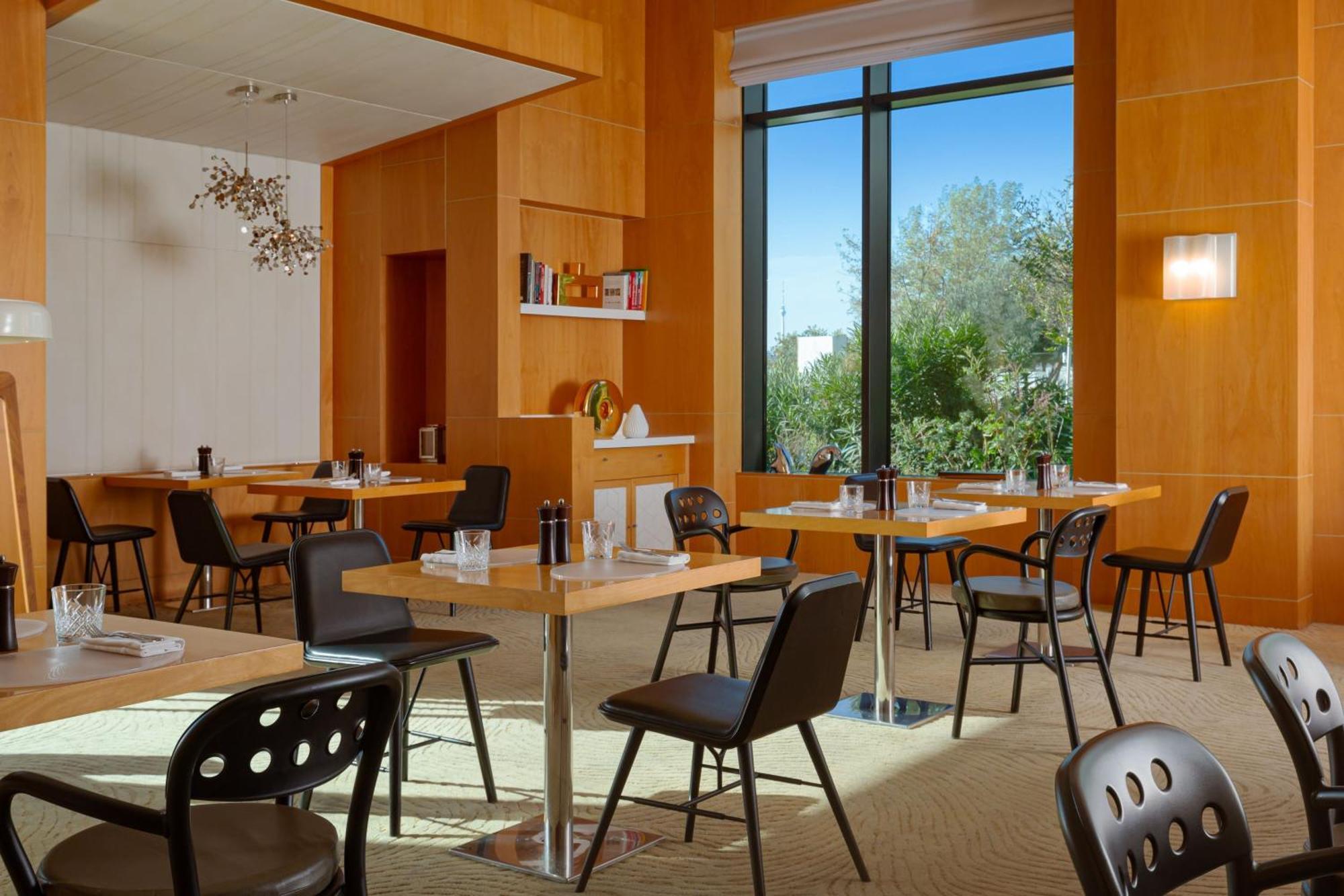 บาคู แมริออท โฮเทล บูเลอวาร์ด Hotel บากู ภายนอก รูปภาพ The restaurant