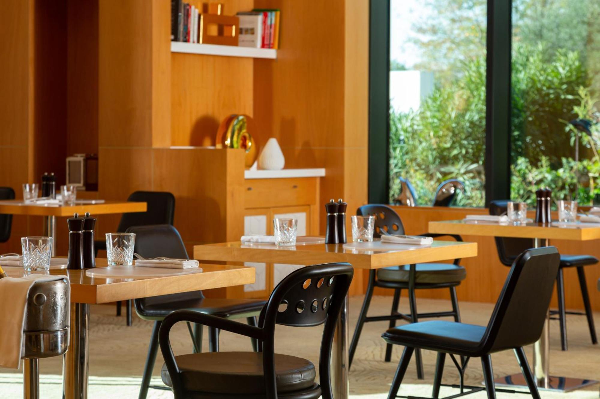 บาคู แมริออท โฮเทล บูเลอวาร์ด Hotel บากู ภายนอก รูปภาพ Restaurant