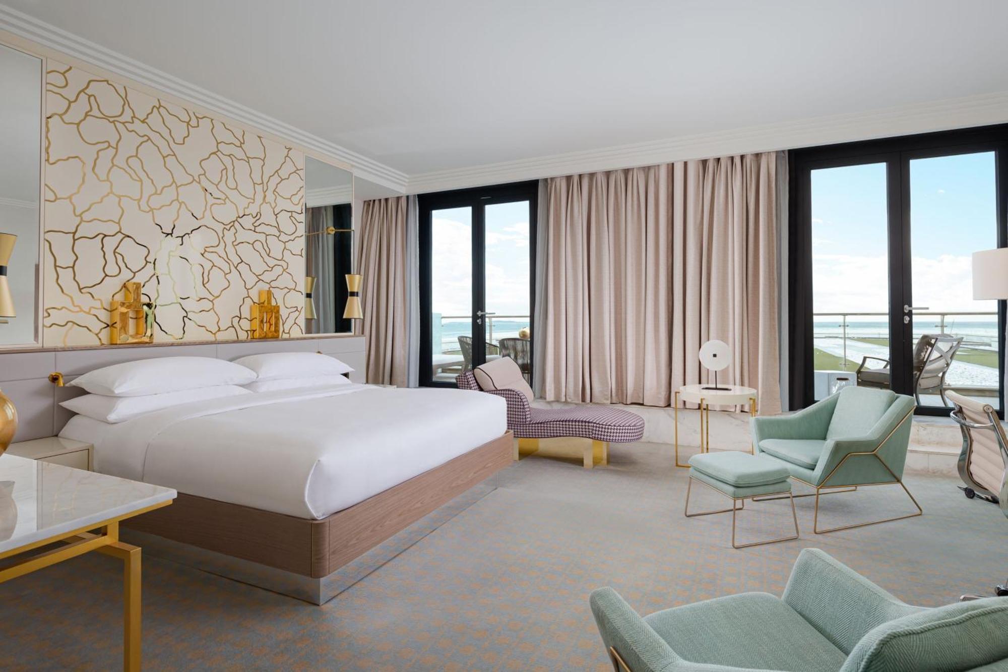บาคู แมริออท โฮเทล บูเลอวาร์ด Hotel บากู ภายนอก รูปภาพ A bedroom at the hotel