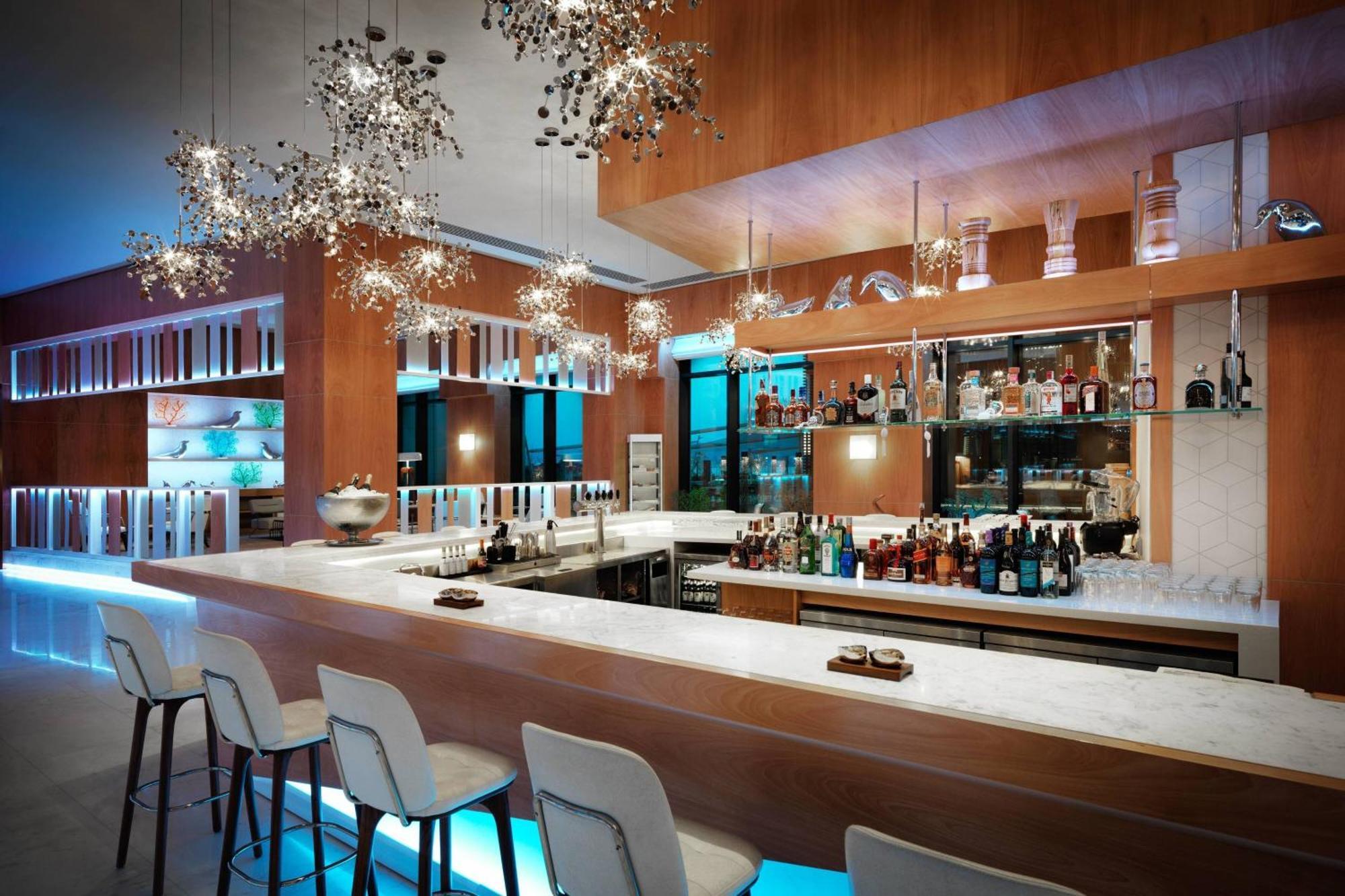 บาคู แมริออท โฮเทล บูเลอวาร์ด Hotel บากู ภายนอก รูปภาพ The bar at the 101 bar